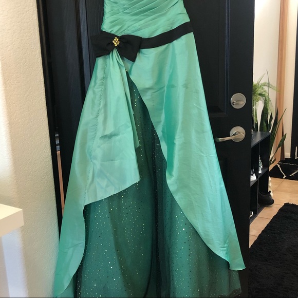 Alyce Designs Prom Dress - Picture 3 of 15